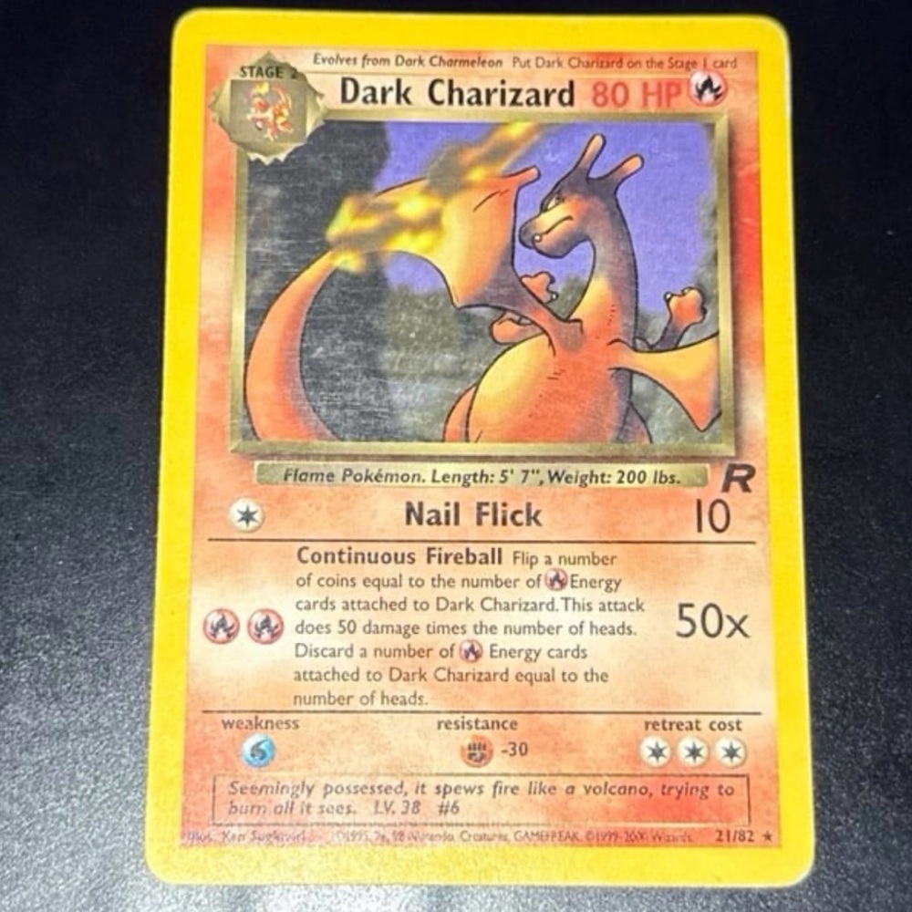 Dark Charizard 21/82 Team Rocket 2000 released Art Rare non-Holofoil Rare MP